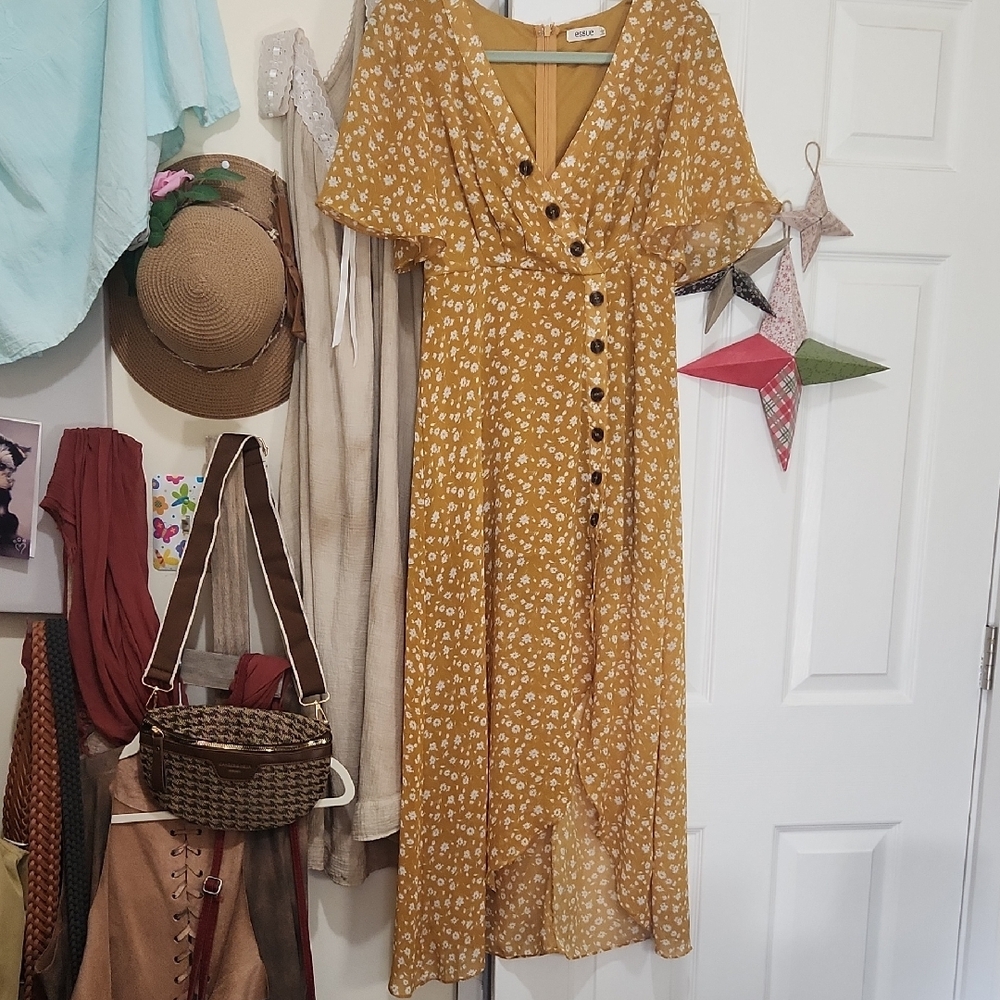 essue Mustard Yellow Floral Button-Front Midi Dress - Picture 11 of 11